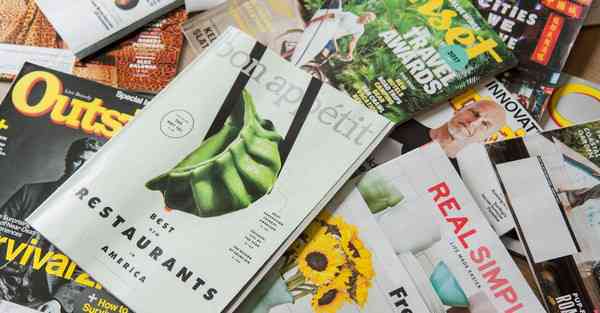 人工智能机器人和人谈恋爱