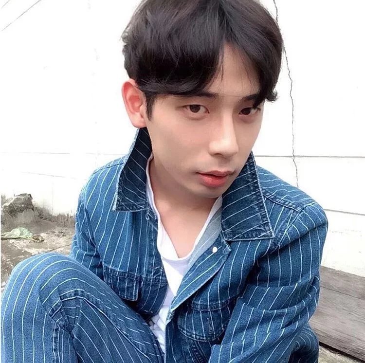 长孙泰岚菡