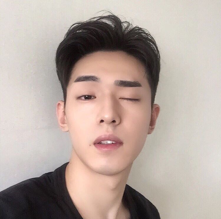 单于河琬艺