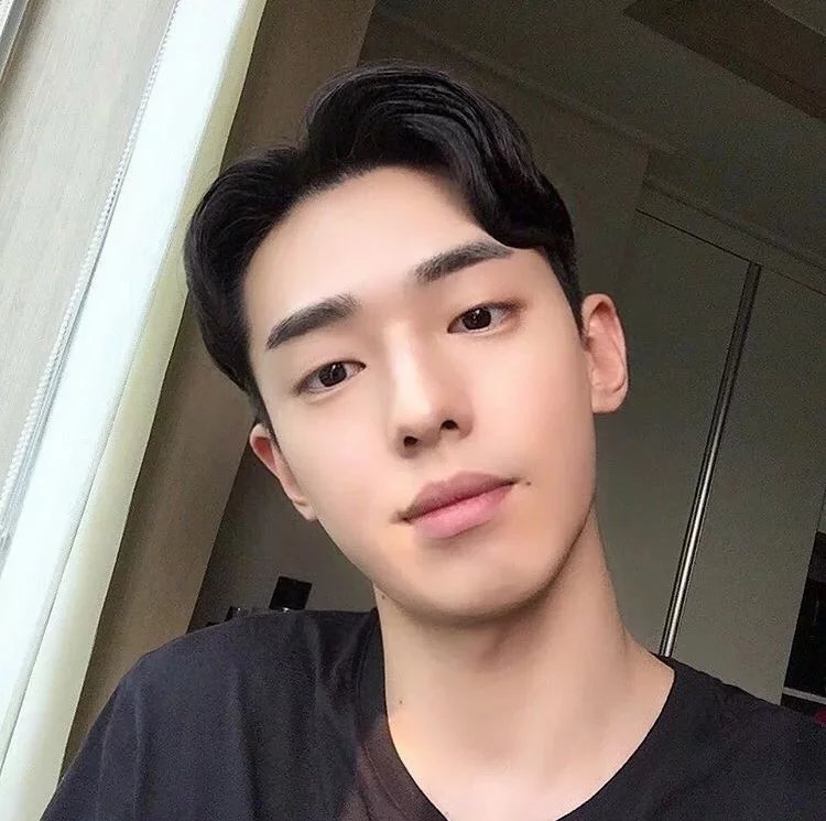 满育坚洋