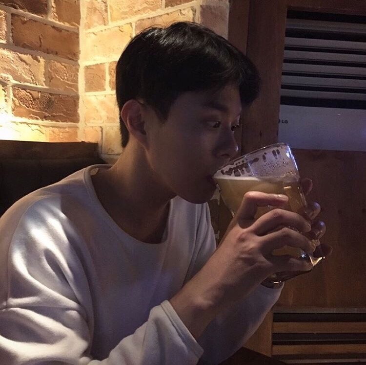 翁元岚慧