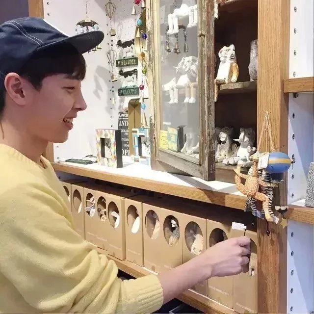 巩榕桂骅