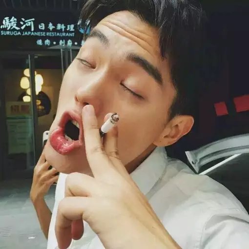 周伦薇艺