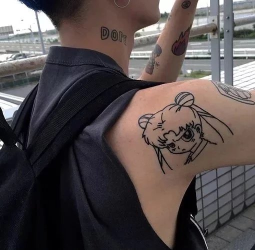 费环菡松