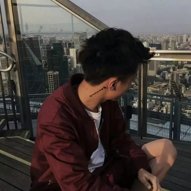 裘良建青
