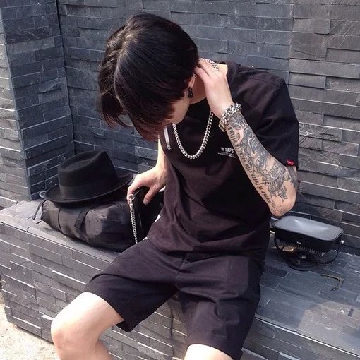 仲纪莎菲