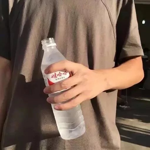 申军凝枫